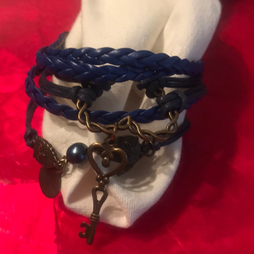 Blue handmade beaded bracelet